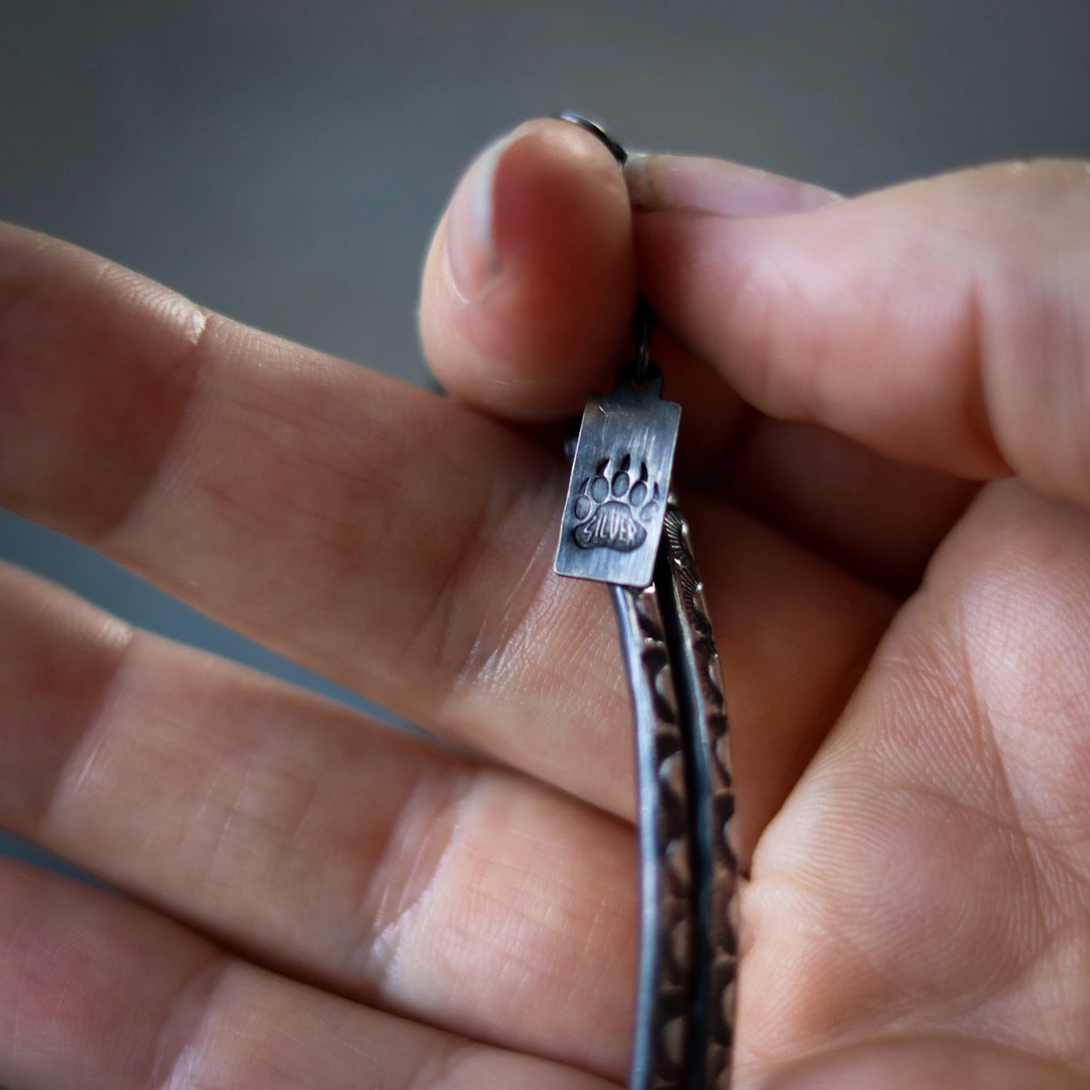 Talons at the Throat - Raven Choker, close-up detail