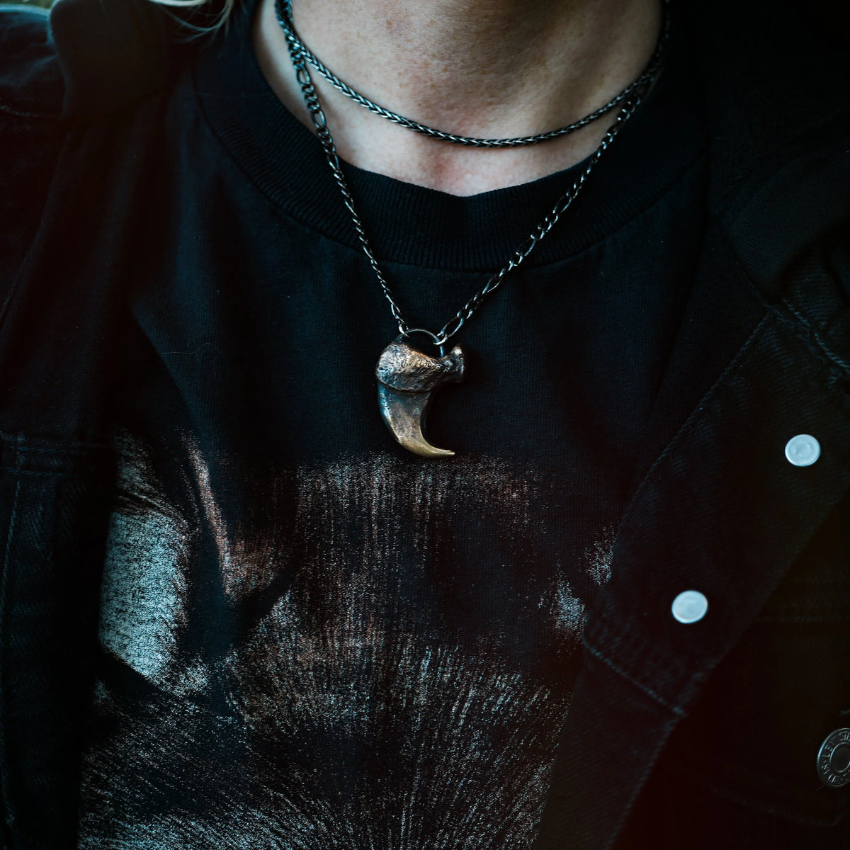 The Tiger - BRONZE - Solid Replica Claw Necklace, alternate view