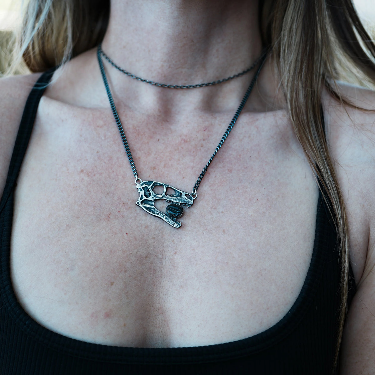 Velociraptor - Trilobite Necklace, side view