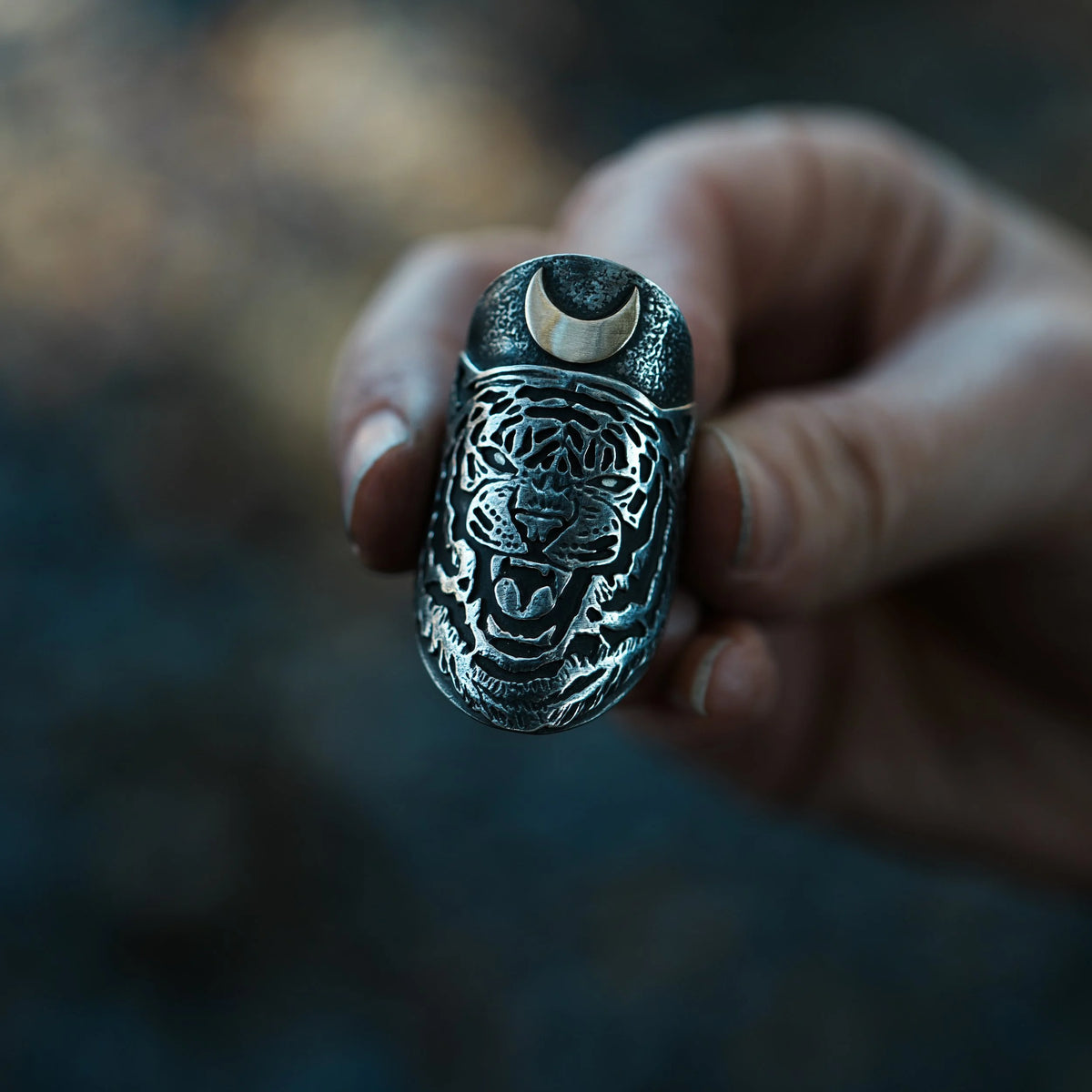 The Moon Tigress Armor Ring - Forged in your size, side view