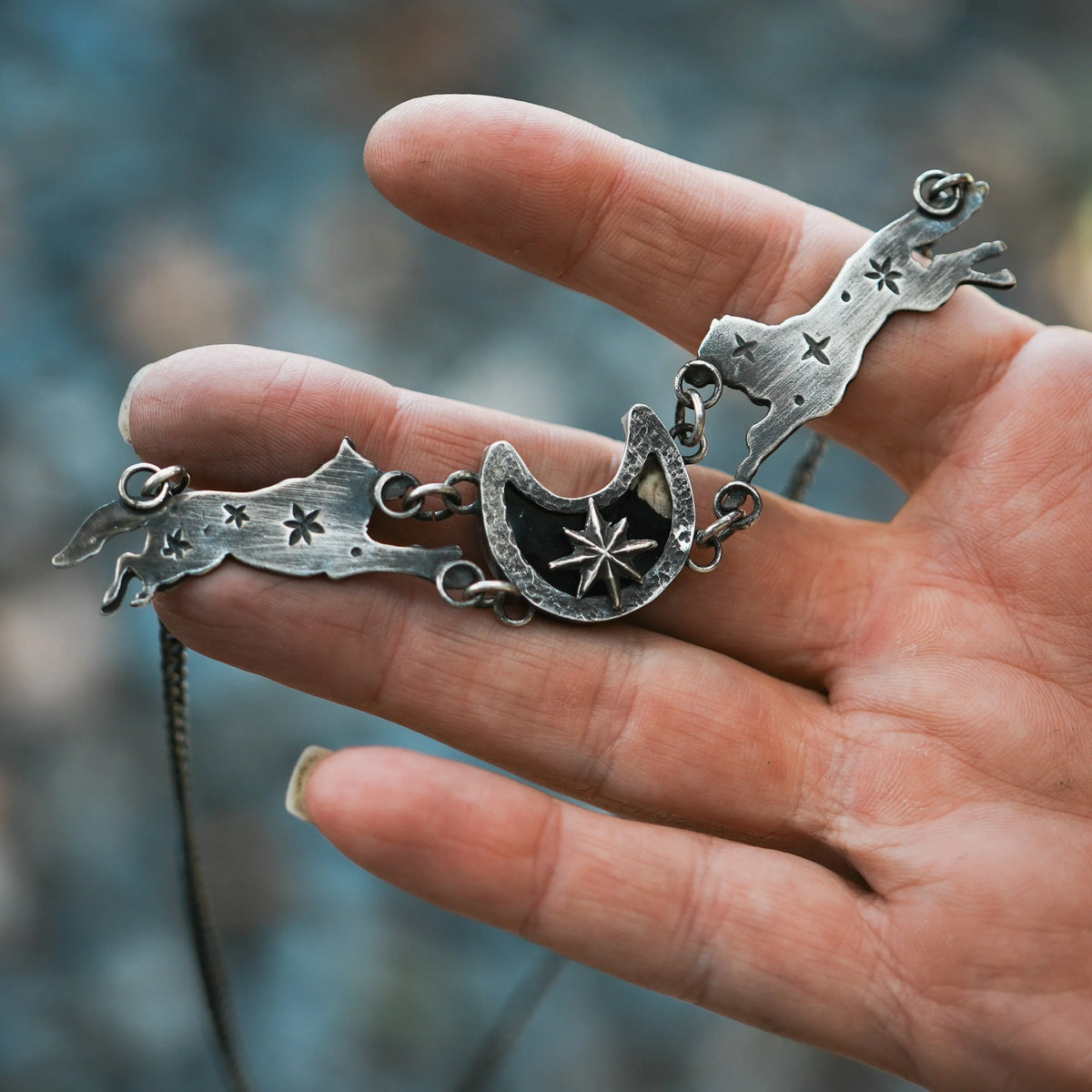 The Lovers N0.1 - Choker Necklace, close-up detail