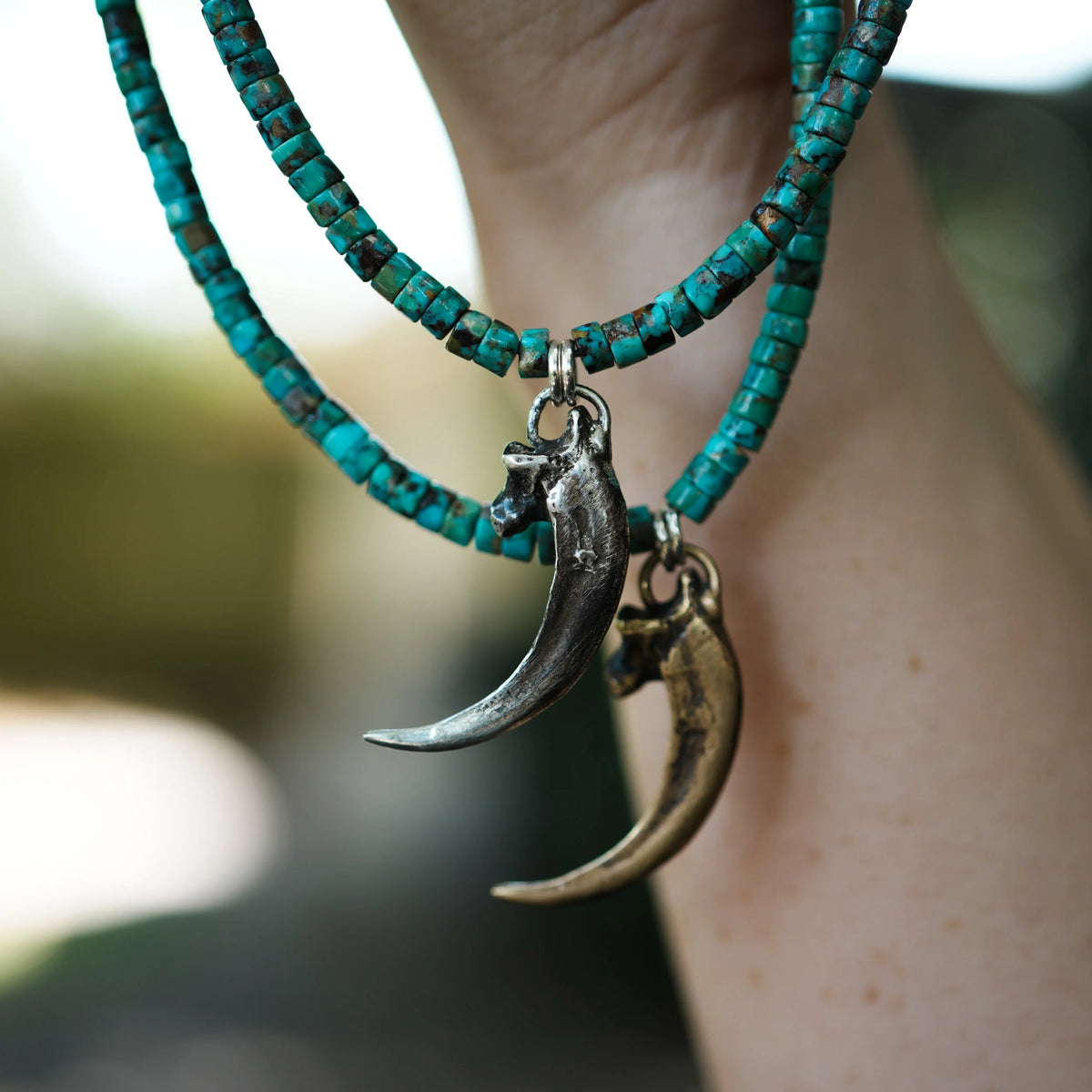 Raven Talon - Turquoise Necklace, detail view