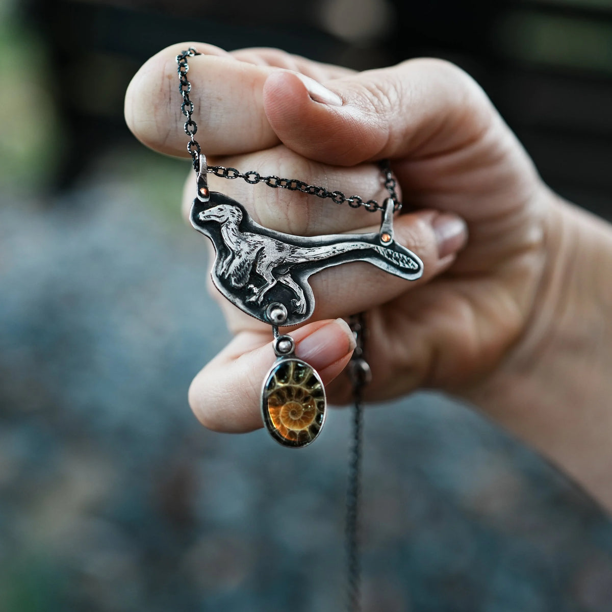 Velociraptor - Necklace, main view